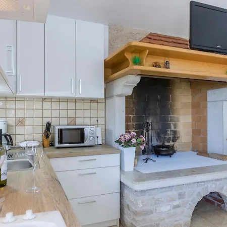 3 Bedroom Lovely In